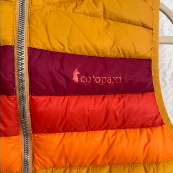 Cotopaxi women’s vest - Picture 4 of 5